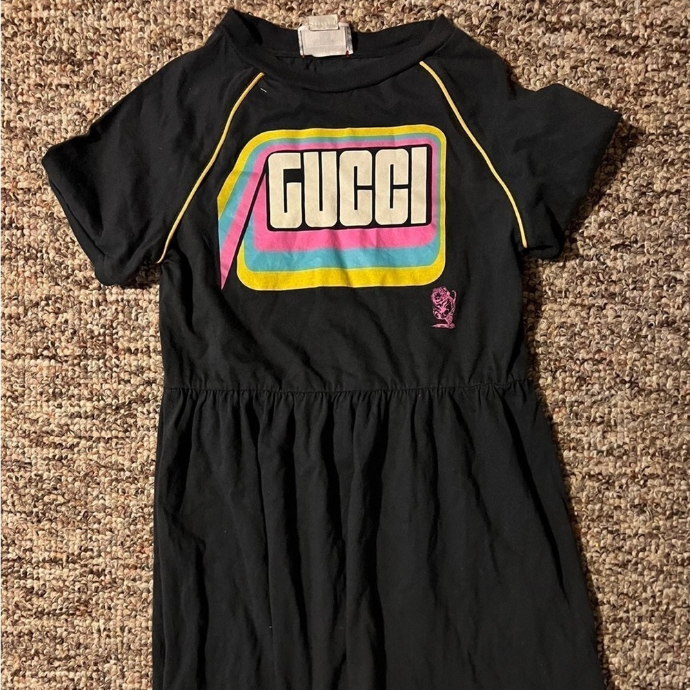 Girls Gucci tunic dress used condition w lots of life left 💕❤️💕❤️💙💕💙💕